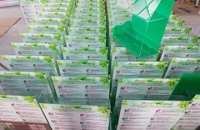 Kệ Mica Trưng Bày Thuốc 